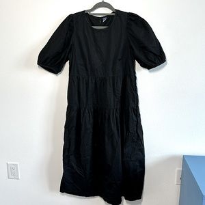 Old Navy Minimal Black Dress